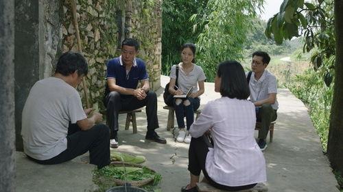 村里来了新闻官,见证乡村变迁的新篇章